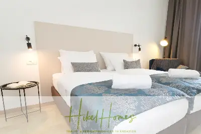 340m² Villa mit Pool auf der Insel Ciovo - vollständig möbiliert - auch Boutiquehotel möglich — Bild 8