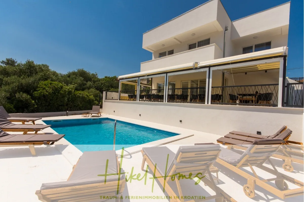 340m² Villa mit Pool auf der Insel Ciovo - vollständig möbiliert - auch Boutiquehotel möglich — Bild 1