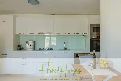 Meerblick Appartementhaus mit 3 Wohnungen, Karten, Terrassen — Bild 12