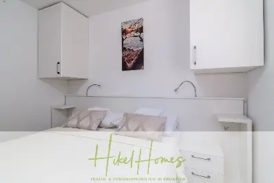 Meerblick Appartementhaus mit 3 Wohnungen, Karten, Terrassen — Bild 22