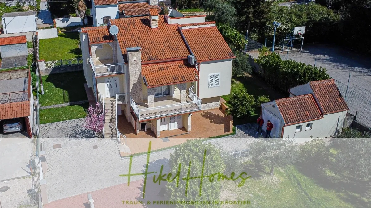 300m² Villa in 2. Reihe zum Meer mit großem Grundstück mit Erweiterungspotential — Bild 2