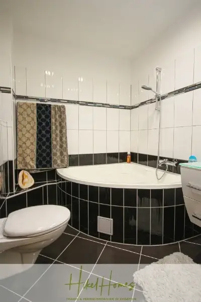 300m² Villa in 2. Reihe zum Meer mit großem Grundstück mit Erweiterungspotential — Bild 14