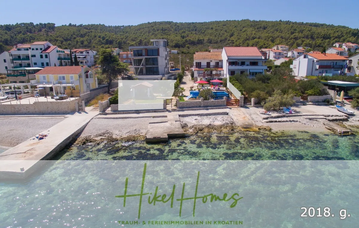 1. Reihe dirkt Meer mit 5 SZ, Pool, Jacuzzi, ... auf der Insel Ciovo (bei Trogir mit 2 Brücken) — Bild 5