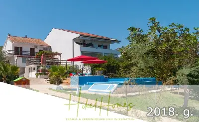 1. Reihe dirkt Meer mit 5 SZ, Pool, Jacuzzi, ... auf der Insel Ciovo (bei Trogir mit 2 Brücken) — Bild 26