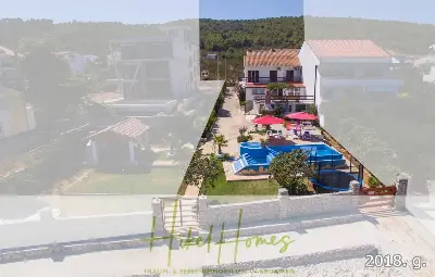 1. Reihe dirkt Meer mit 5 SZ, Pool, Jacuzzi, ... auf der Insel Ciovo (bei Trogir mit 2 Brücken) — Bild 23