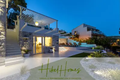Sehr großzügige Meerblick Villa mit 300m² auf 800m² Grundstück, 4 Garagen, Pool, Terrassen — Bild 24