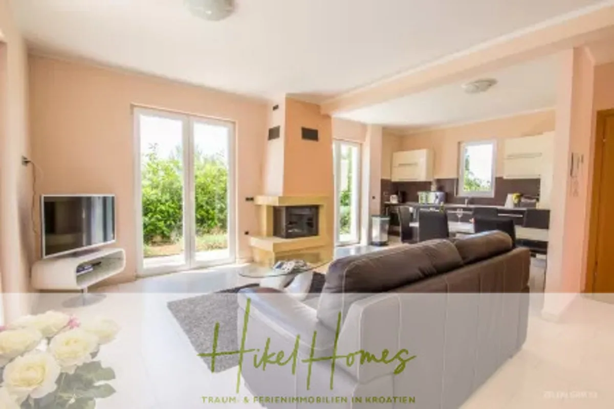 Villa im Mittelmeerstil mit 3 SZ, Pool, Dachterrasse mit Meerblick - möbiliert (15) — Bild 5