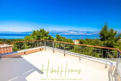 Villa im Mittelmeerstil mit 3 SZ, Pool, Dachterrasse mit Meerblick (7) — Bild 7