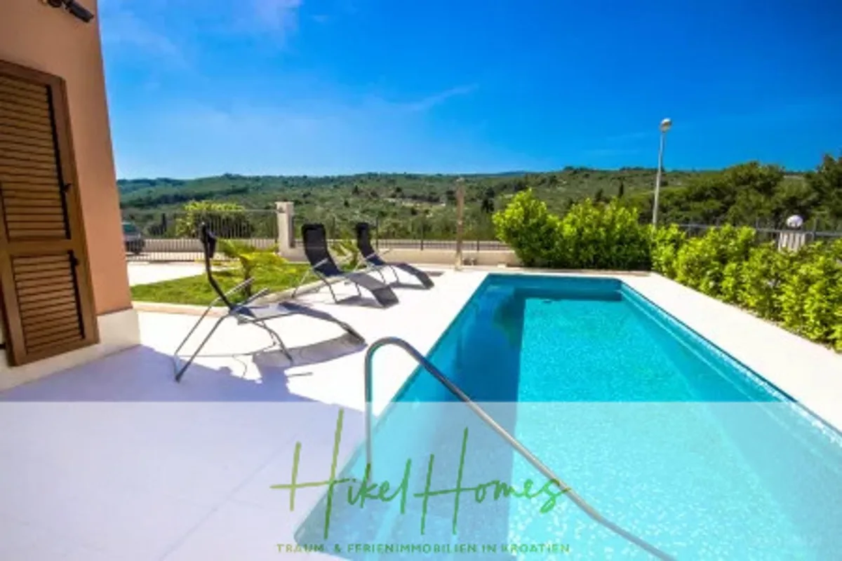 Villa im Mittelmeerstil mit 3 SZ, Pool, Dachterrasse mit Meerblick (1) — Bild 5