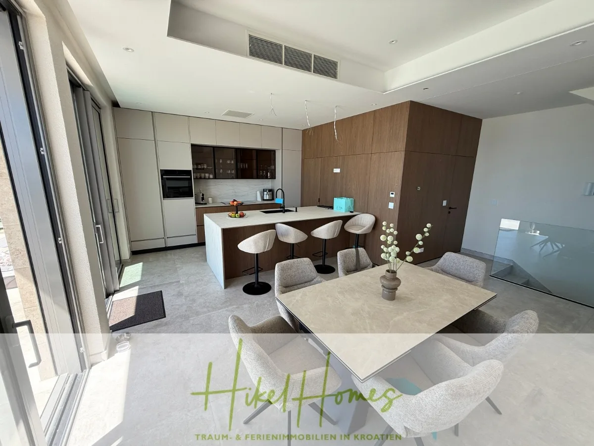 Erstbezug - ab sofort und Herbst genießen! Schlüsselfertige Meerblick Villa, 3SZ, Pool, ... — Bild 3