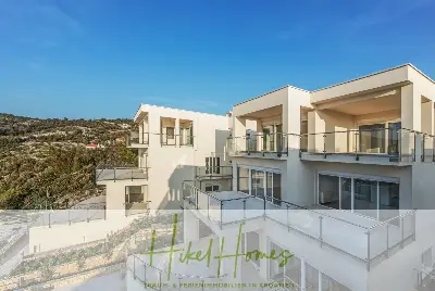 5 Sterne Villa Bruna - Meerblick auf 260m² WFL in 1. Reihe / 4 SZ / Neubau / Sofort bezugsfertig — Bild 9