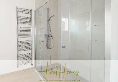 5 Sterne Villa Bruna - Meerblick auf 260m² WFL in 1. Reihe / 4 SZ / Neubau / Sofort bezugsfertig — Bild 23