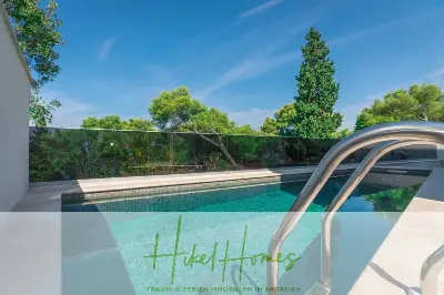 Erstbezug-Neubau Villa / Luxus Ausstattung / Pool / ... — Bild 8