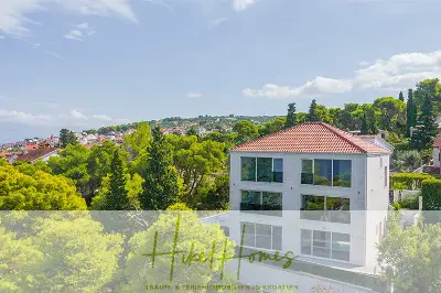Erstbezug-Neubau Villa / Luxus Ausstattung / Pool / ... — Bild 6
