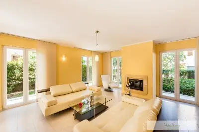Großzügige Villa im Mittelmeerstil mit 3 SZ, Pool, Dachterrasse mit Meerblick (12) — Bild 8