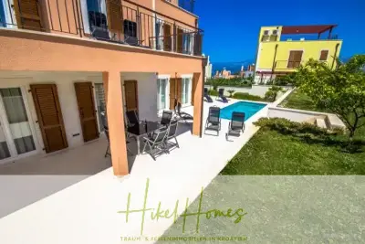Villa im Mittelmeerstil mit 3 SZ, Pool, Dachterrasse mit Meerblick (3/4) — Bild 7