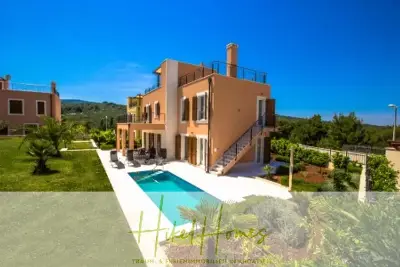 Villa im Mittelmeerstil mit 3 SZ, Pool, Dachterrasse mit Meerblick (3/4) — Bild 13