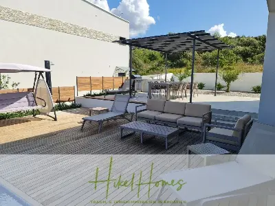 Bezugsfertige Luxus-Meerblick Villa mit 4 SZ, Pool, Sauna, Fitness, Jacuzzi, vollständig möbliert — Bild 12