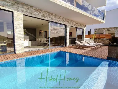 Seeview 2 von 3 | Möbilierte Luxus-Meerblick Villa mit 4 SZ, Pool, Sauna, Fitness, Jacuzzi, — Bild 13