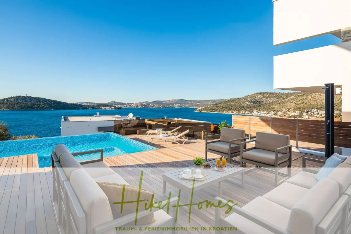 Seeview 2 von 3 | Möbilierte Luxus-Meerblick Villa mit 4 SZ, Pool, Sauna, Fitness, Jacuzzi, — Bild 1