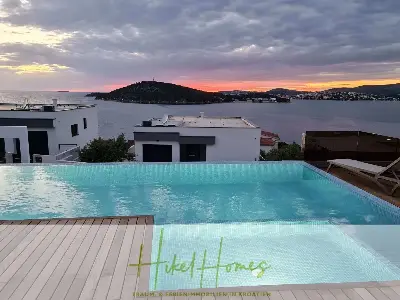 Seeview 2 von 3 | Möbilierte Luxus-Meerblick Villa mit 4 SZ, Pool, Sauna, Fitness, Jacuzzi, — Bild 8