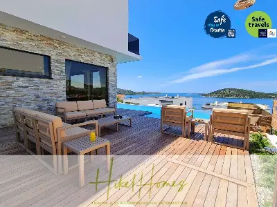 Seeview 2 von 3 | Möbilierte Luxus-Meerblick Villa mit 4 SZ, Pool, Sauna, Fitness, Jacuzzi, — Bild 6